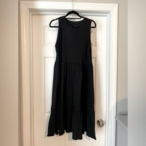 Universal Thread black cotton sleeveless dress with ruffle bottom. Large